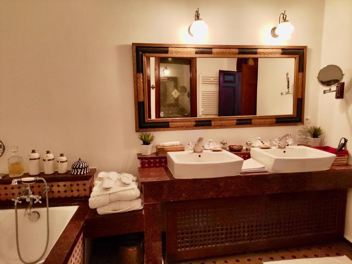 Riad Le Calife Fes Exterior photo